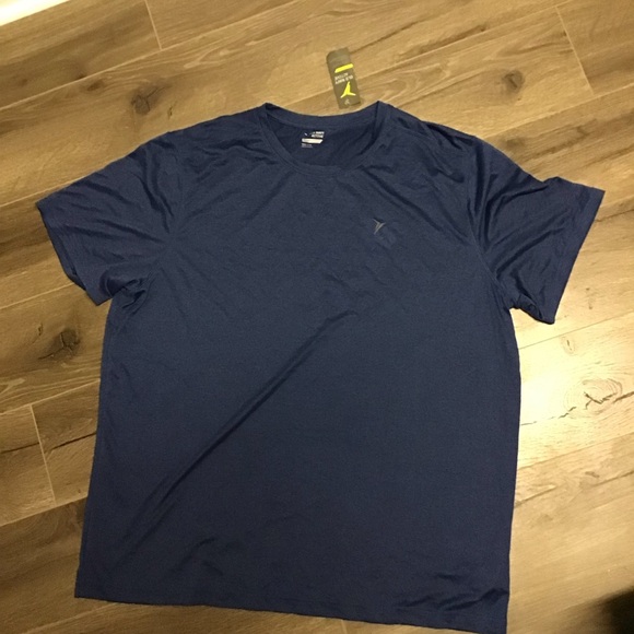 Old Navy Dry Fit T-shirt - Picture 3 of 3